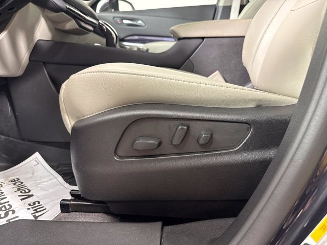 2023 Cadillac XT4 AWD Luxury