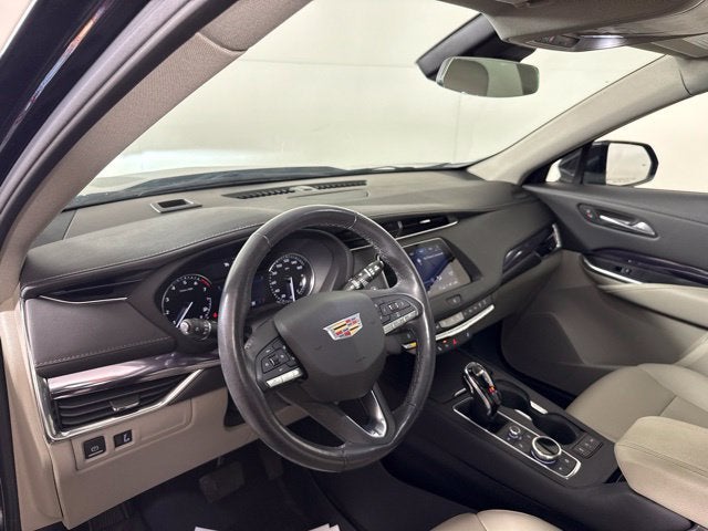 2023 Cadillac XT4 AWD Luxury