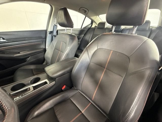 2022 Nissan Altima SR FWD