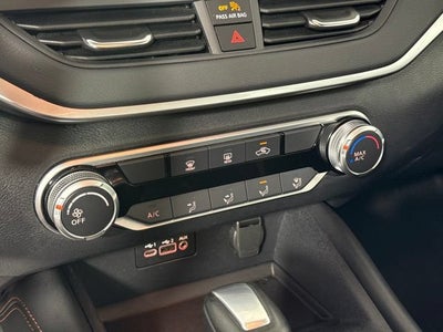 2022 Nissan Altima SR FWD