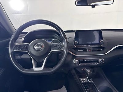 2022 Nissan Altima SR FWD