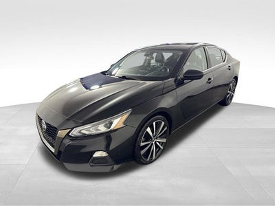 2022 Nissan Altima SR FWD