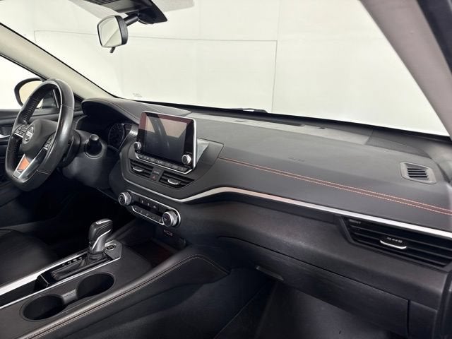 2022 Nissan Altima SR FWD