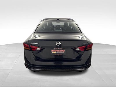 2022 Nissan Altima SR FWD