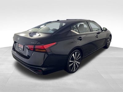 2022 Nissan Altima SR FWD