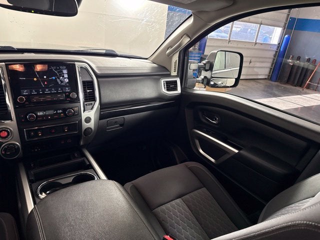 2020 Nissan Titan SV
