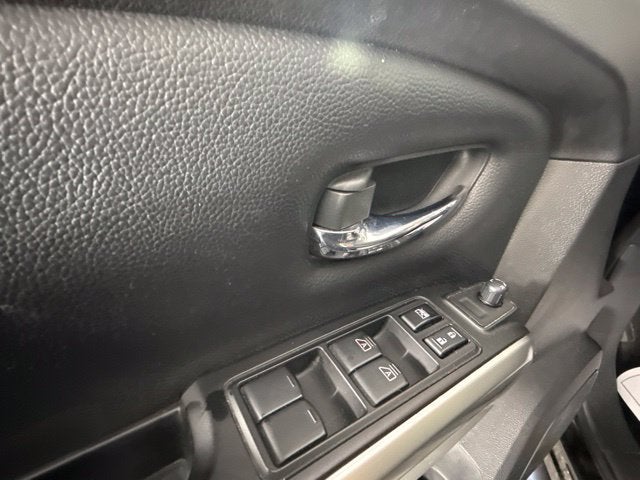 2018 Nissan TITAN S
