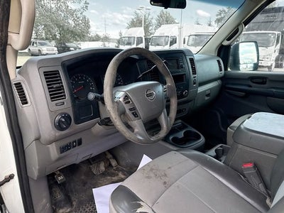 2014 Nissan NV SV