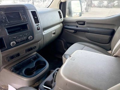2014 Nissan NV SV