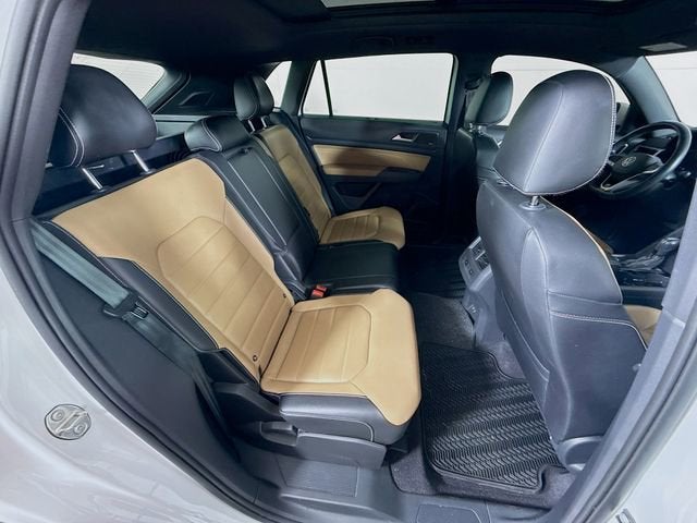 2021 Volkswagen Atlas Cross Sport 3.6L V6 SEL Premium R-Line