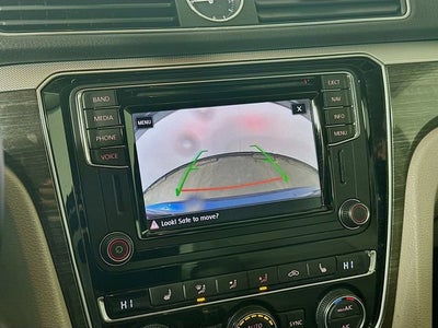 2017 Volkswagen Passat 1.8T SEL Premium