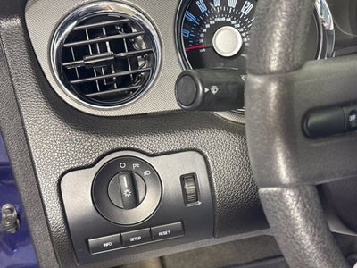 2012 Ford Mustang V6