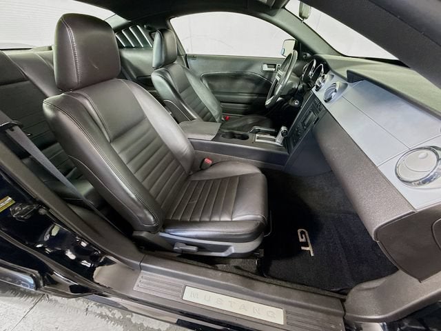 2007 Ford Mustang GT Deluxe
