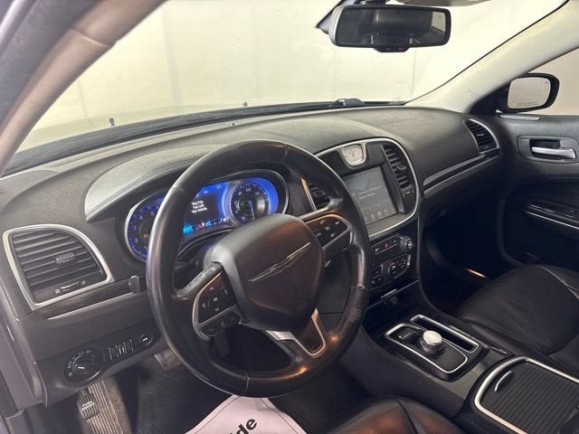 2016 Chrysler 300 Limited