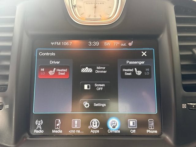 2016 Chrysler 300 Limited