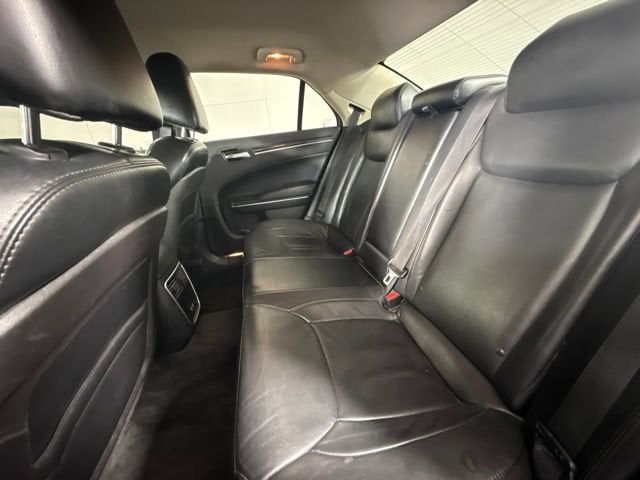 2016 Chrysler 300 Limited
