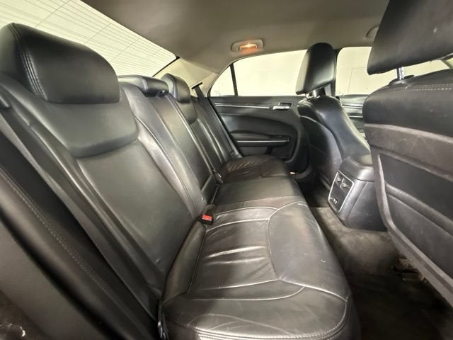 2016 Chrysler 300 Limited