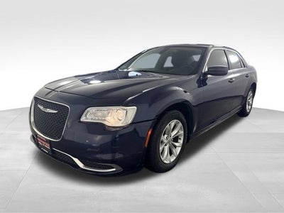 2016 Chrysler 300 Limited