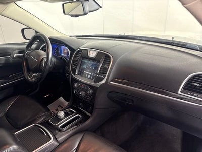 2016 Chrysler 300 Limited