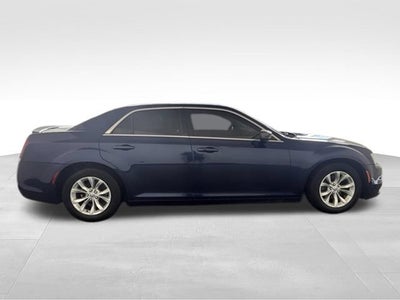 2016 Chrysler 300 Limited