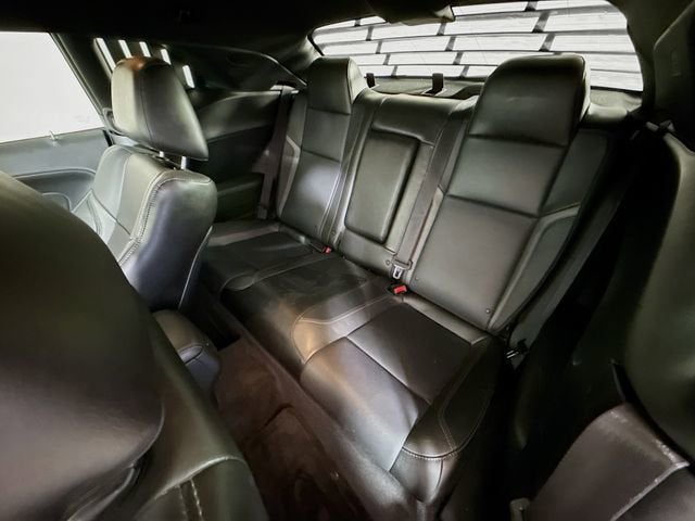 2018 Dodge Challenger SXT Plus