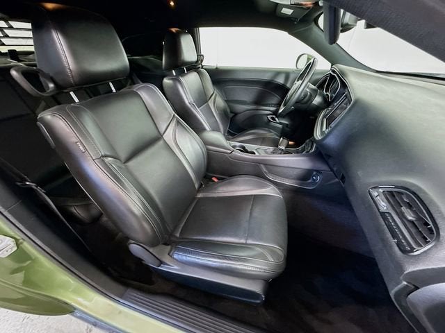 2018 Dodge Challenger SXT Plus