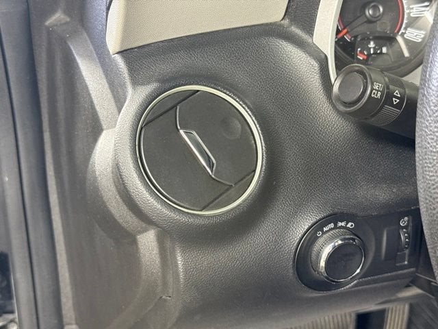 2011 Chevrolet Camaro 2LS