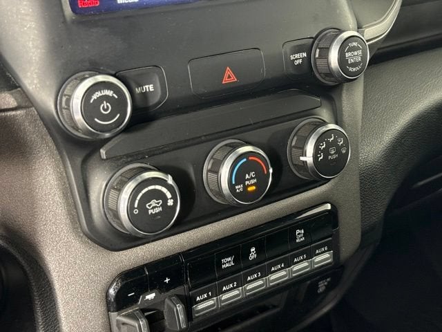 2021 RAM 2500 Tradesman Crew Cab 4x4 6'4" Box