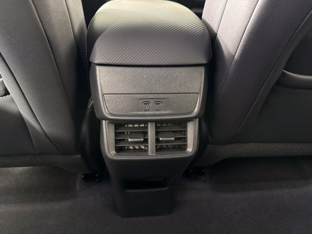 2027 Chevrolet Equinox LT - Photo 28