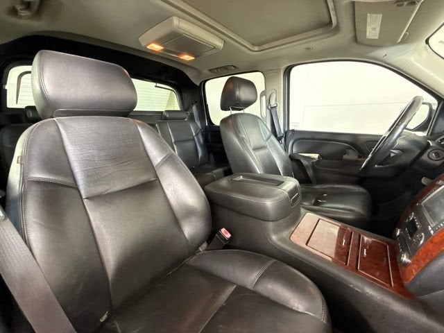 2013 Chevrolet Avalanche LTZ