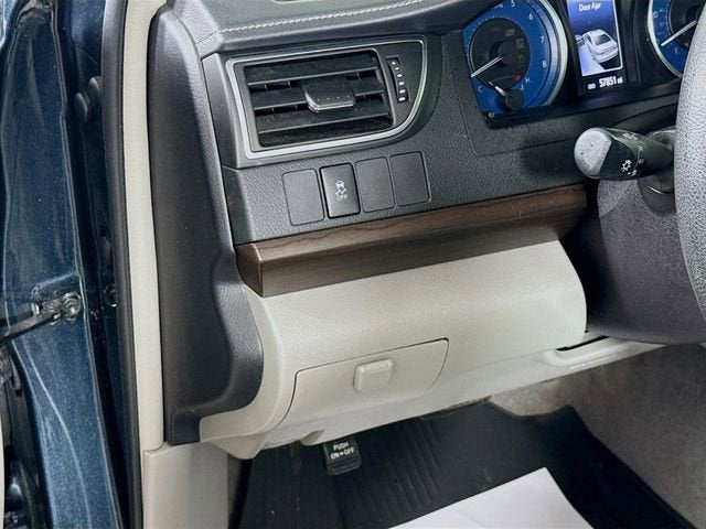 2017 Toyota Camry XLE