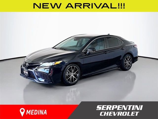 2021 Toyota Camry SE Nightshade
