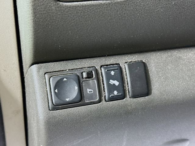 2011 Nissan Pathfinder Silver