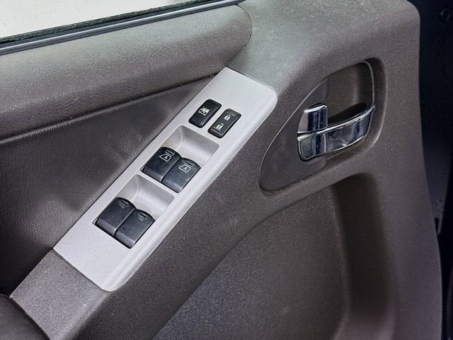 2011 Nissan Pathfinder Silver