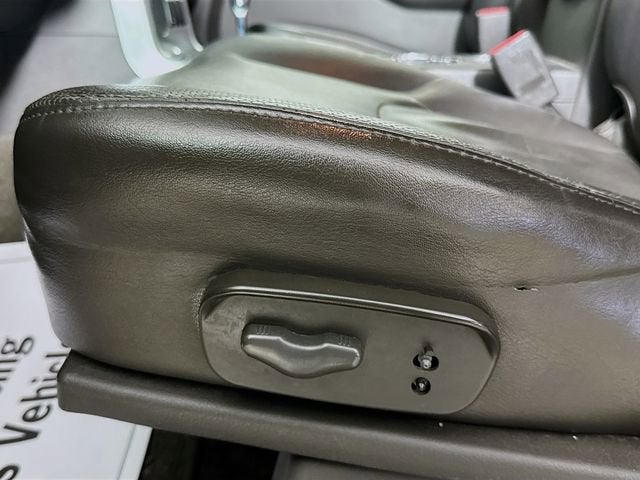 2011 Nissan Pathfinder Silver