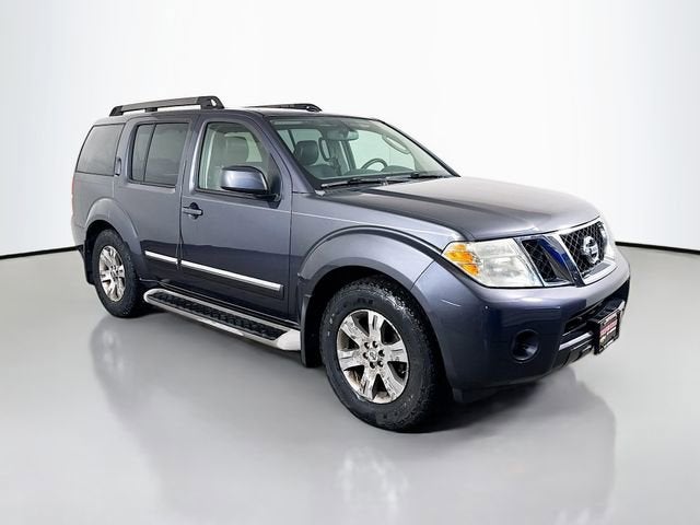 2011 Nissan Pathfinder Silver