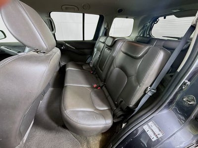 2011 Nissan Pathfinder Silver