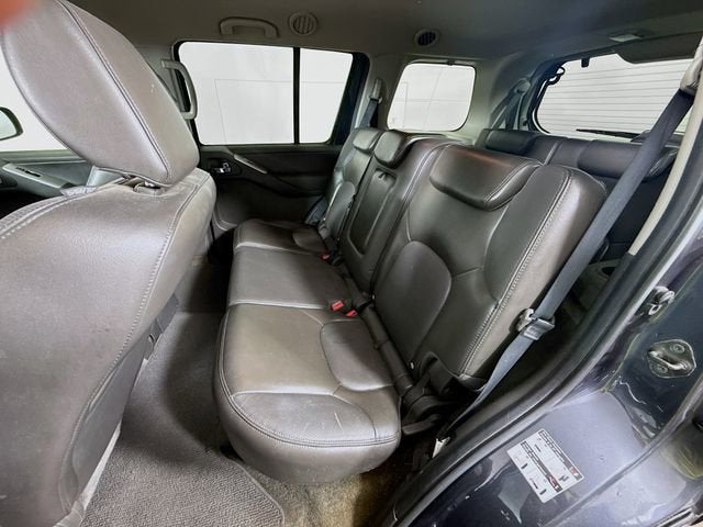 2011 Nissan Pathfinder Silver