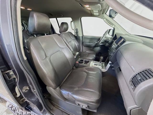 2011 Nissan Pathfinder Silver