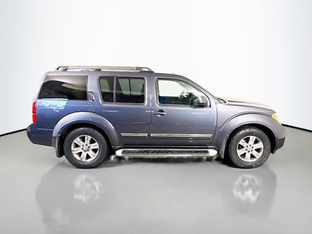 2011 Nissan Pathfinder Silver