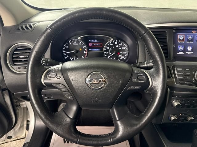 2019 Nissan Pathfinder SL