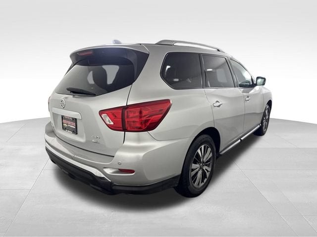 2019 Nissan Pathfinder SL