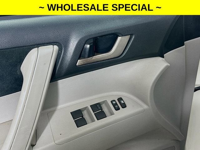 2011 Toyota Highlander Base