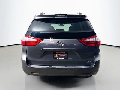 2019 Toyota Sienna XLE Auto Access Seat