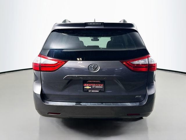2019 Toyota Sienna XLE Auto Access Seat