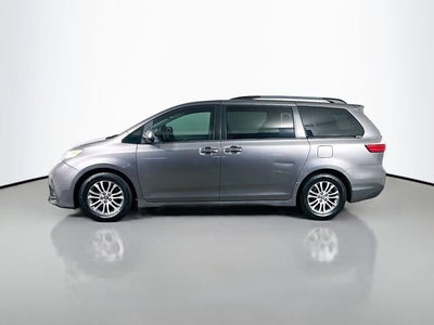 2019 Toyota Sienna XLE Auto Access Seat