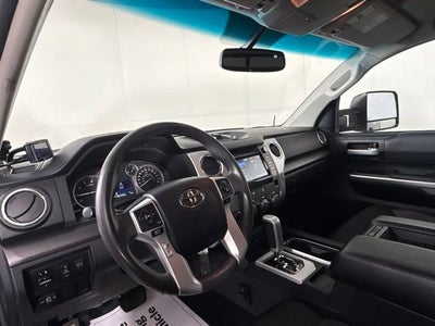 2017 Toyota Tundra SR5 5.7L V8