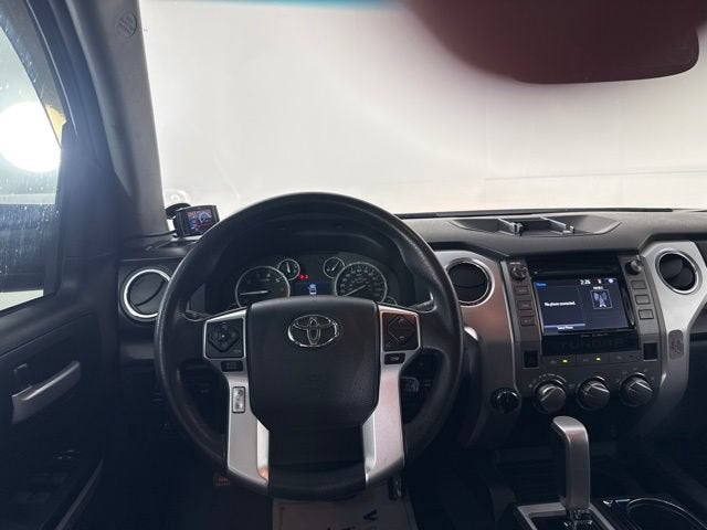 2017 Toyota Tundra SR5 5.7L V8