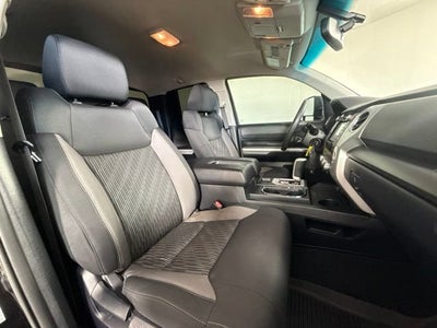 2017 Toyota Tundra SR5 5.7L V8