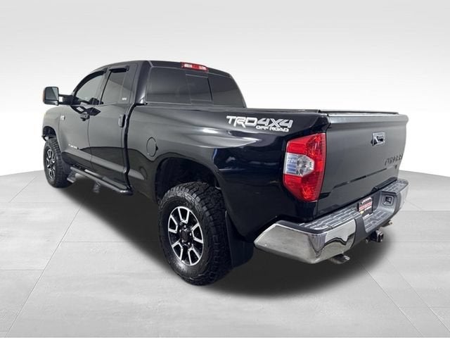 2017 Toyota Tundra SR5 5.7L V8
